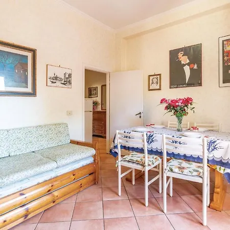 Gorgeous Apartment In Ladispoli Rm With Wifi