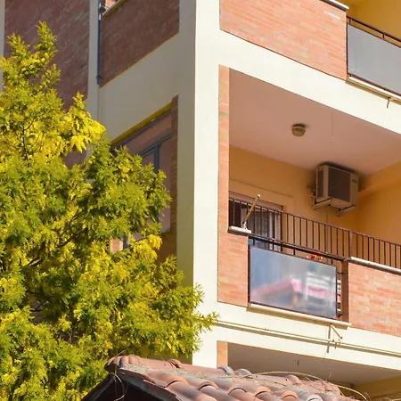 Gorgeous Apartment In Ladispoli Rm With Wifi Apartment *